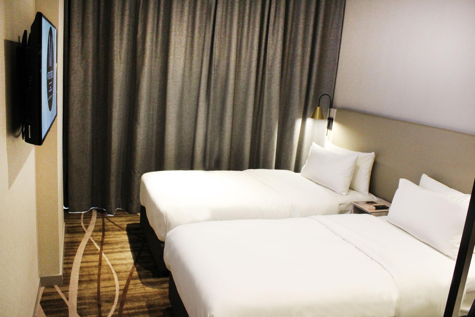 Mtree Hotel Пухонг Екстериор снимка