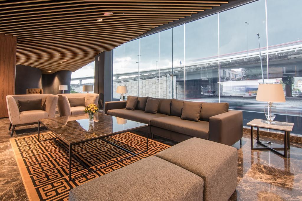 Mtree Hotel Пухонг Екстериор снимка