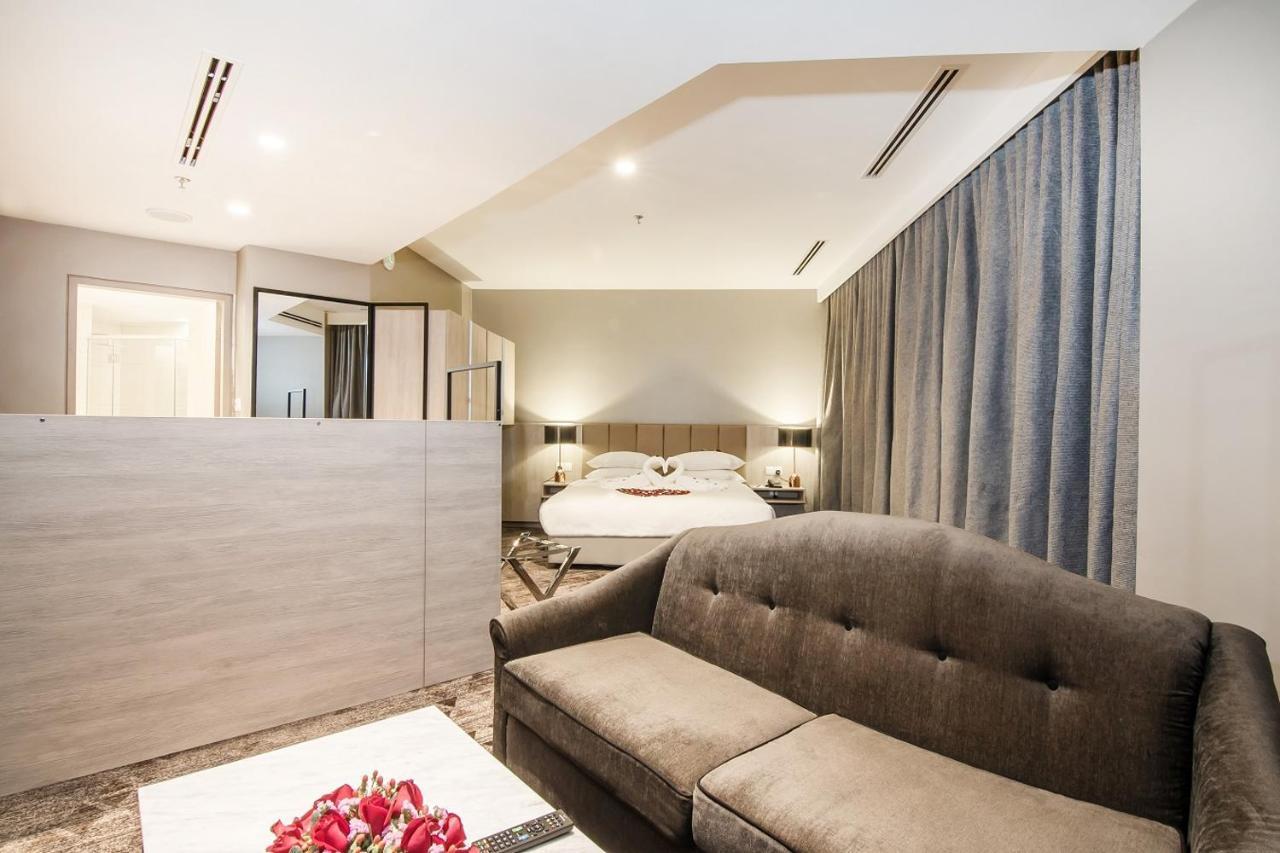 Mtree Hotel Пухонг Екстериор снимка